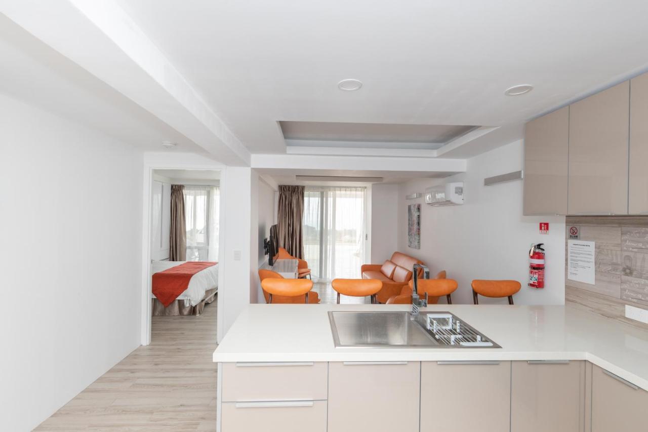 فلاينغ فيش كوف Christmas Island Apartments المظهر الخارجي الصورة